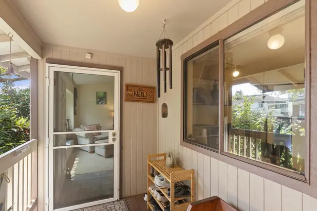 Listing Image for 232 Kaiwahine St 3 of 33