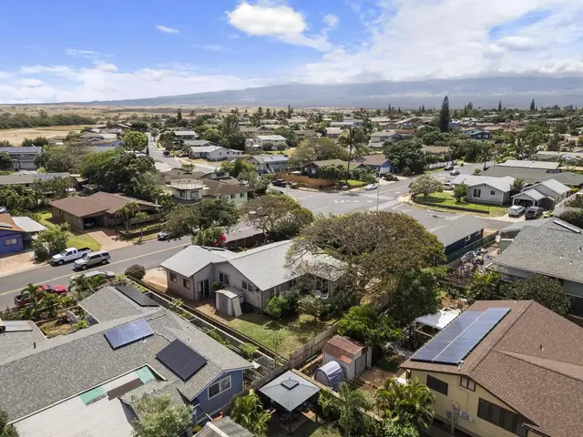 Listing Image for 232 Kaiwahine St 31 of 33