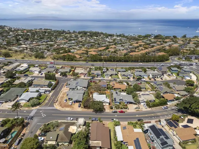 Listing Image for 232 Kaiwahine St 32 of 33