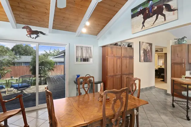 Listing Image for 232 Kaiwahine St 8 of 33