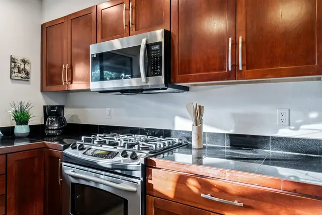 Listing Image for 220 Kaiola St 11 of 49