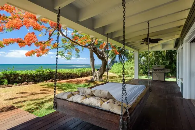 Listing Image for 210 Hauoli St 14 of 41