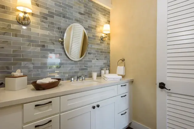 Listing Image for 210 Hauoli St 27 of 41