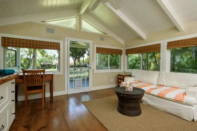 Listing Image for 210 Hauoli St 38 of 41