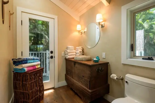 Listing Image for 210 Hauoli St 40 of 41