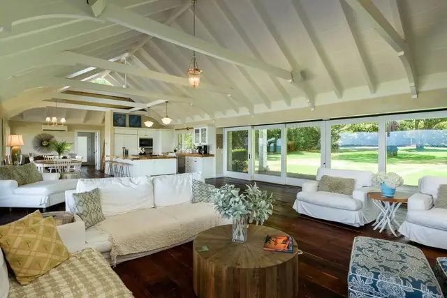 Listing Image for 210 Hauoli St 6 of 41