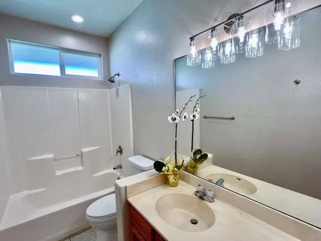 Listing Image for 2042 Kahekili Hwy A 10 of 28