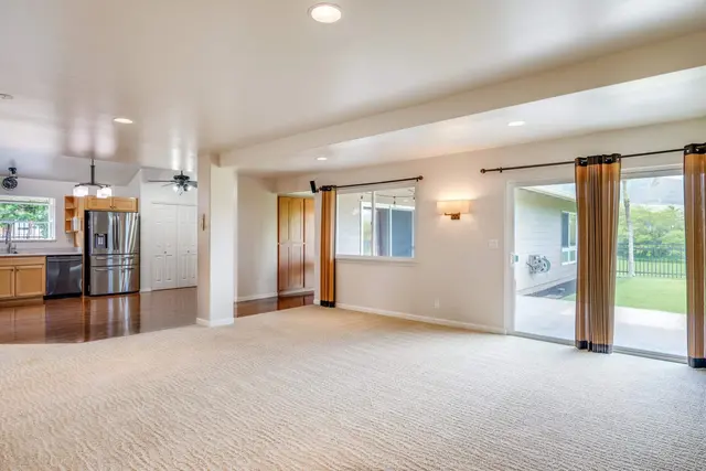 Listing Image for 190 Puumakani St 11 of 38