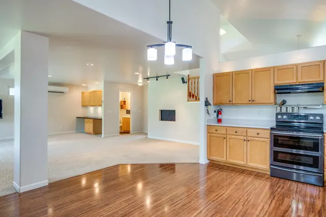 Listing Image for 190 Puumakani St 13 of 38