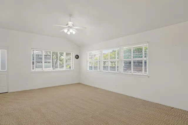 Listing Image for 190 Puumakani St 17 of 38