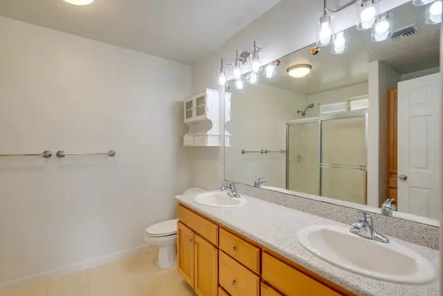 Listing Image for 190 Puumakani St 31 of 38