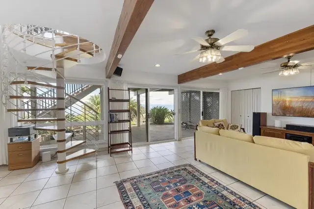 Listing Image for 25 Kau St 30 of 50