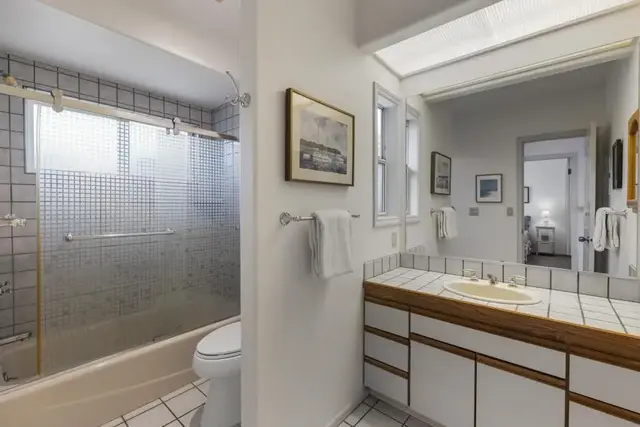 Listing Image for 25 Kau St 37 of 50