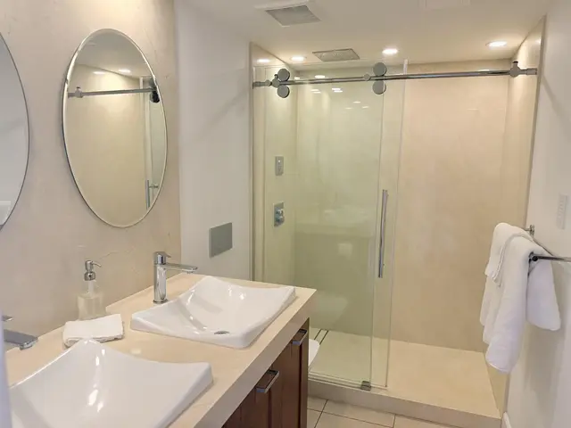 Listing Image for 3959 Lower Honoapiilani Rd 503 18 of 47