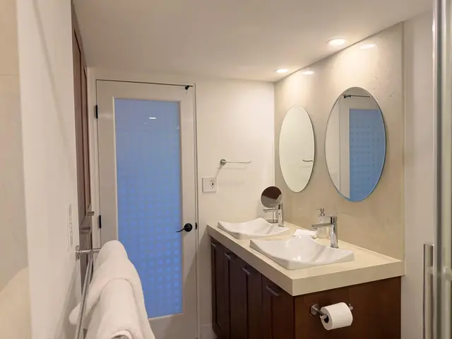 Listing Image for 3959 Lower Honoapiilani Rd 503 23 of 47