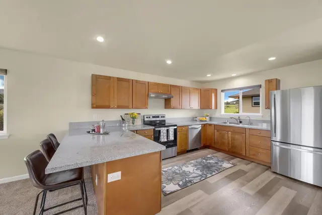 Listing Image for 159 Tam Yau Pl 7h 4 of 24