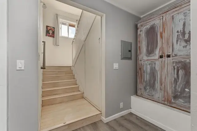 Listing Image for 180 Hoomoku St 14 of 39