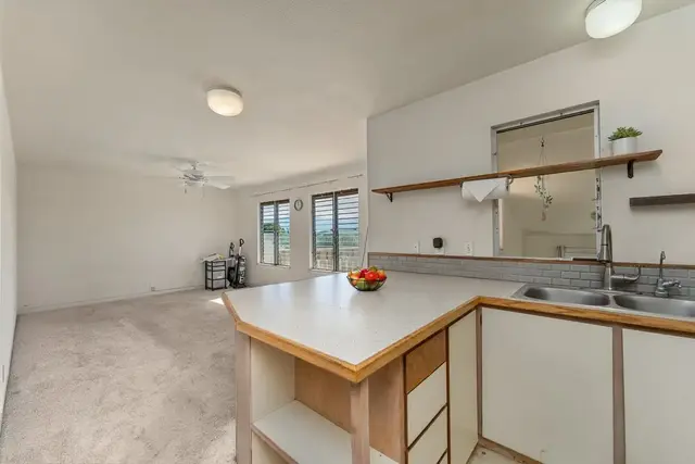 Listing Image for 180 Hoomoku St 21 of 39