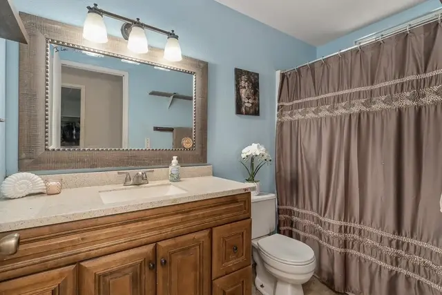 Listing Image for 180 Hoomoku St 25 of 39