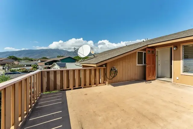 Listing Image for 180 Hoomoku St 33 of 39