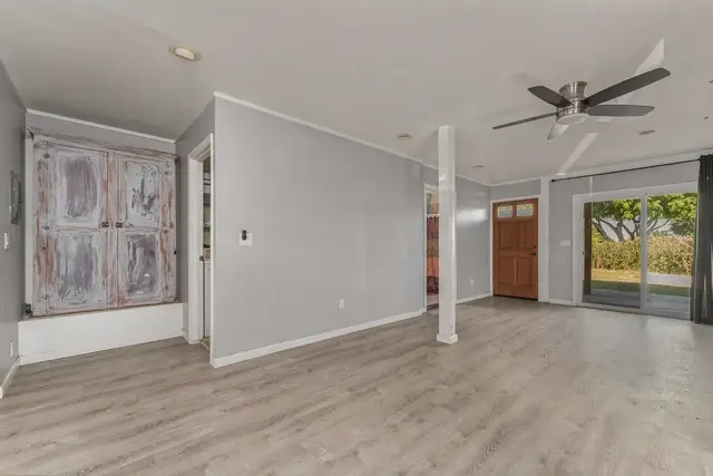 Listing Image for 180 Hoomoku St 5 of 39
