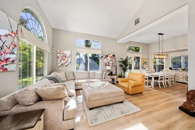 Listing Image for 52 Kuukama St 11 of 45