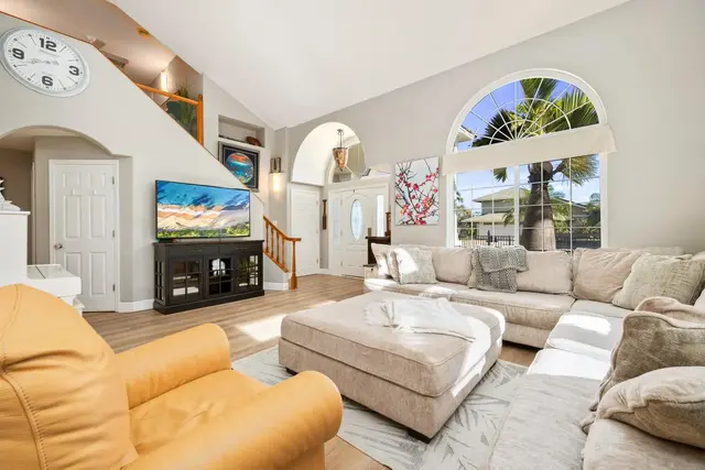 Listing Image for 52 Kuukama St 13 of 45