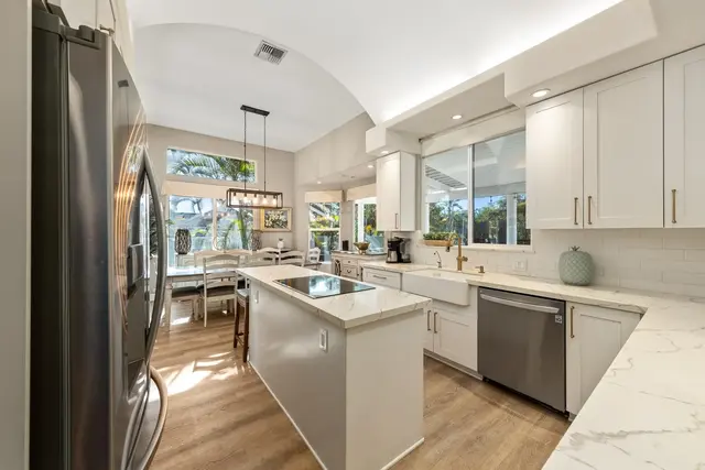 Listing Image for 52 Kuukama St 18 of 45