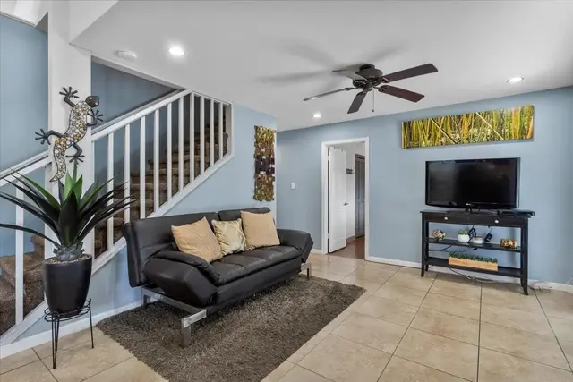 Listing Image for 785 Aukai St 4 of 7