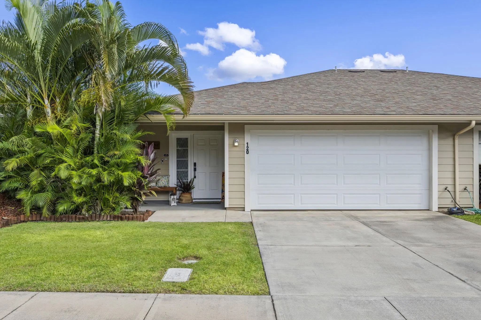 Photo of Listing #407918