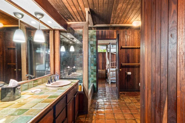 Listing Image for 43 Papaua Pl 22 of 50