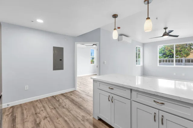 Listing Image for 15 E Kuu Aku Ln 118 13 of 45