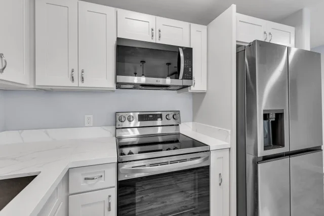 Listing Image for 15 E Kuu Aku Ln 118 14 of 45