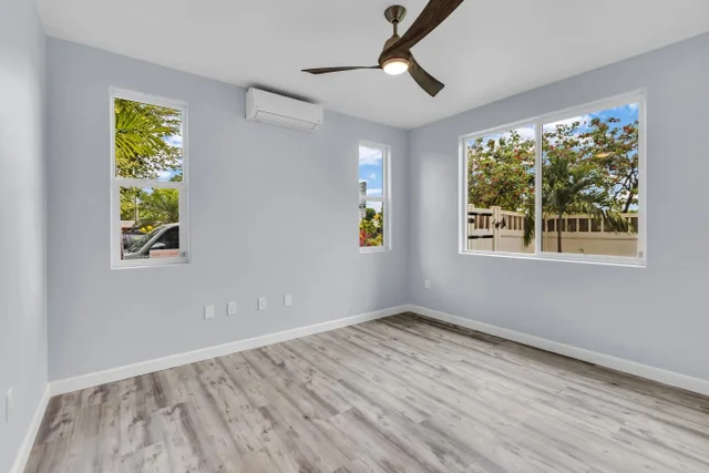 Listing Image for 15 E Kuu Aku Ln 118 18 of 45