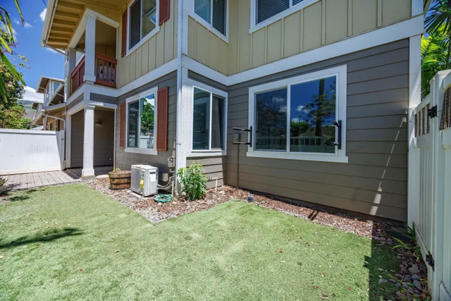 Listing Image for 15 E Kuu Aku Ln 118 25 of 45