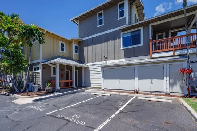 Listing Image for 15 E Kuu Aku Ln 118 3 of 45