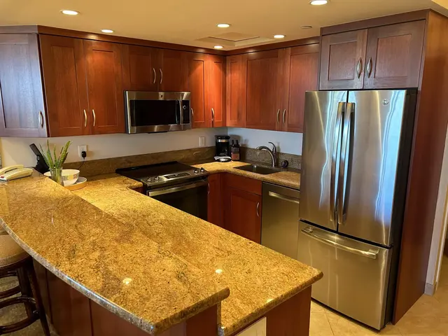 Listing Image for 2481 Kaanapali Pkwy 808/k 7 of 17