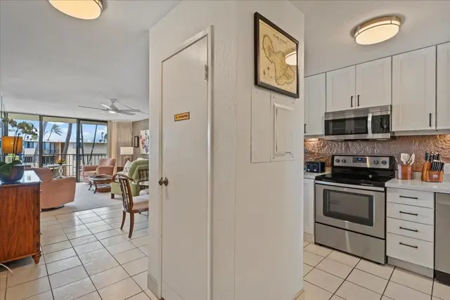 Listing Image for 250 Hauoli St 407 29 of 39