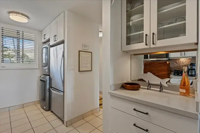 Listing Image for 250 Hauoli St 407 9 of 39