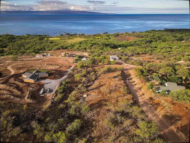 Listing Image for Onioni Dr 2 of 34