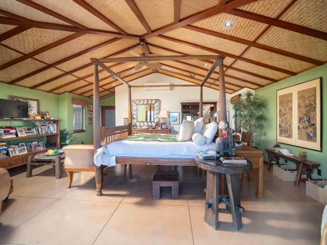 Listing Image for 26 E Mahi Pua Pl 13 of 49