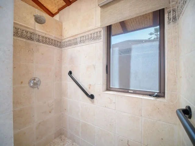 Listing Image for 26 E Mahi Pua Pl 17 of 49