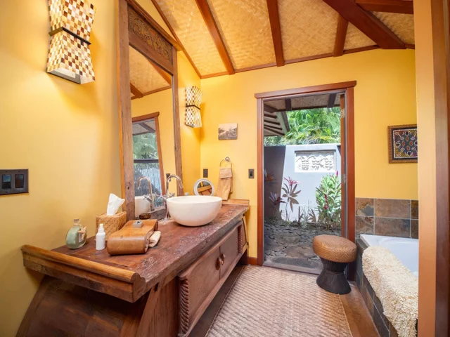 Listing Image for 26 E Mahi Pua Pl 21 of 49