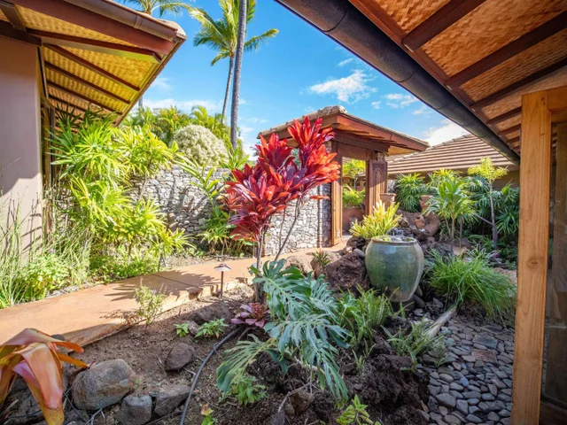 Listing Image for 26 E Mahi Pua Pl 33 of 49