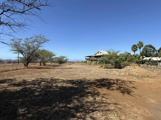 Listing Image for 3546 Akala Dr 2 of 9