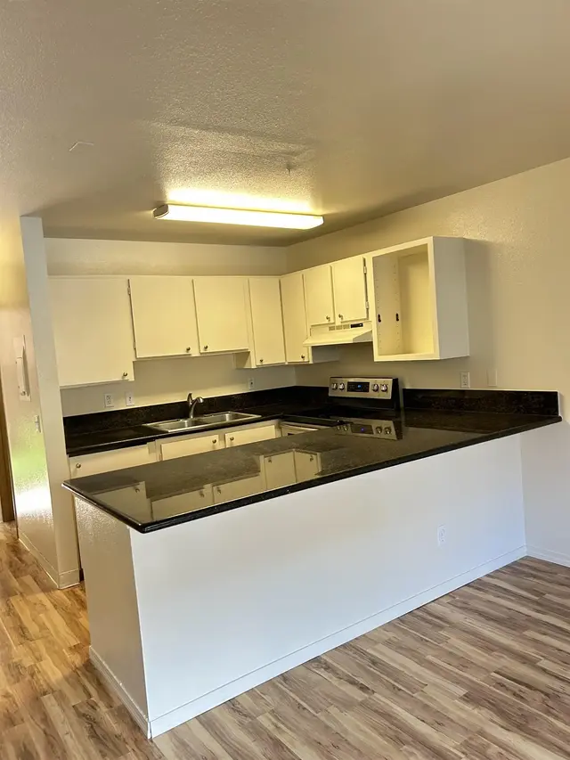 Listing Image for 3740 Lower Honoapiilani Rd D-106 14 of 29