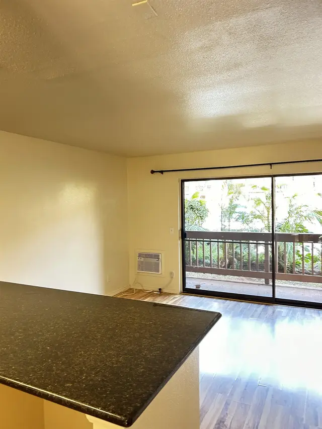 Listing Image for 3740 Lower Honoapiilani Rd D-106 18 of 29