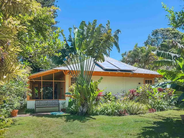 Listing Image for 3221 Luahine Pl 1 of 45
