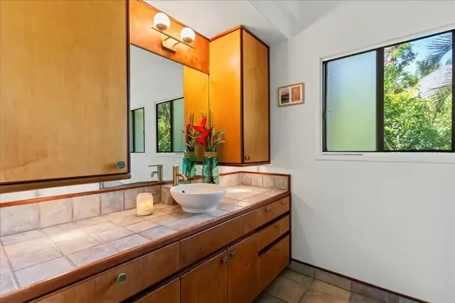 Listing Image for 3221 Luahine Pl 12 of 45