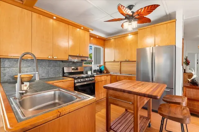 Listing Image for 3221 Luahine Pl 19 of 45